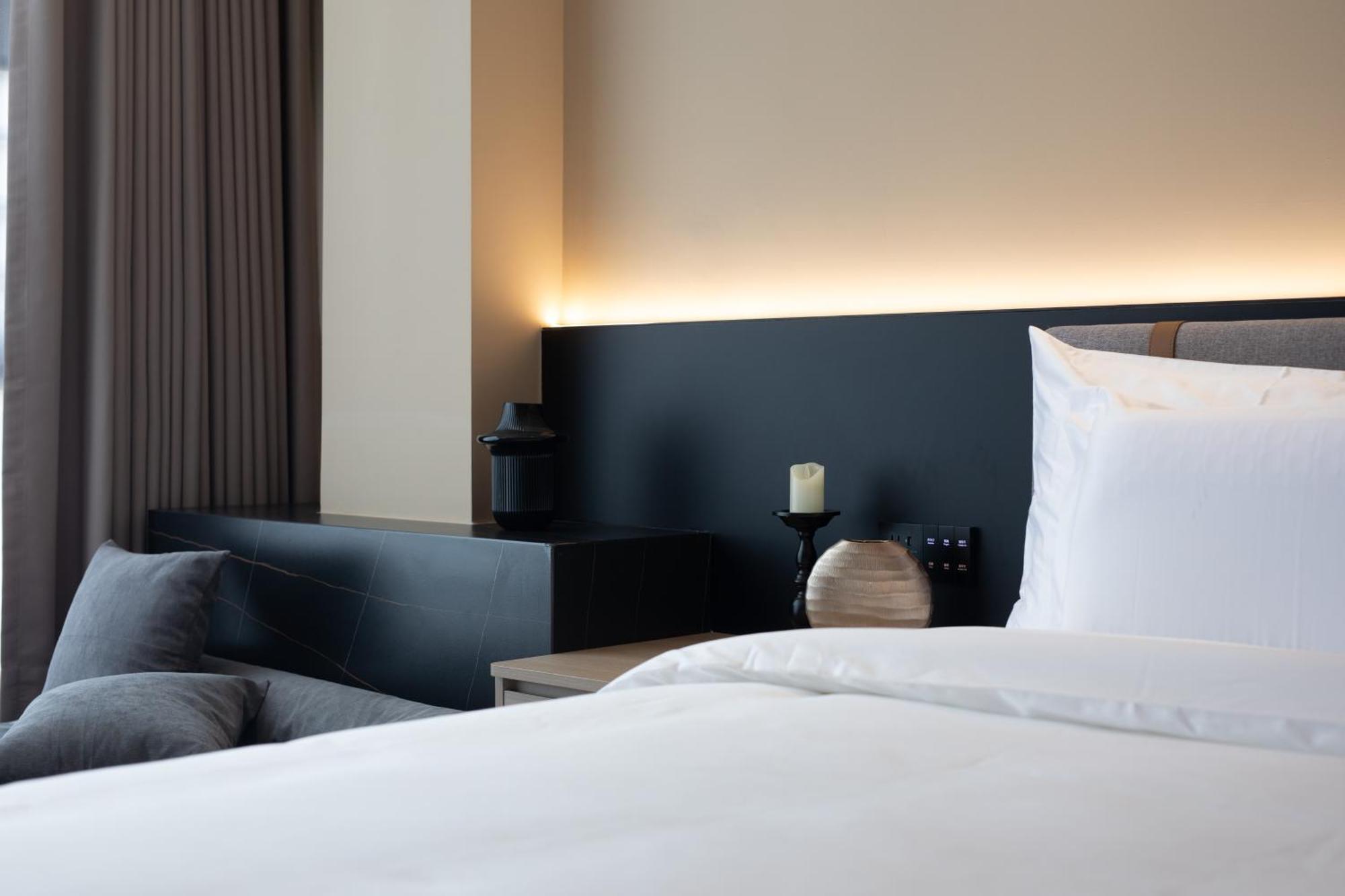 See You Soon At The Ritz Rose Summer Hotel Санья Екстер'єр фото