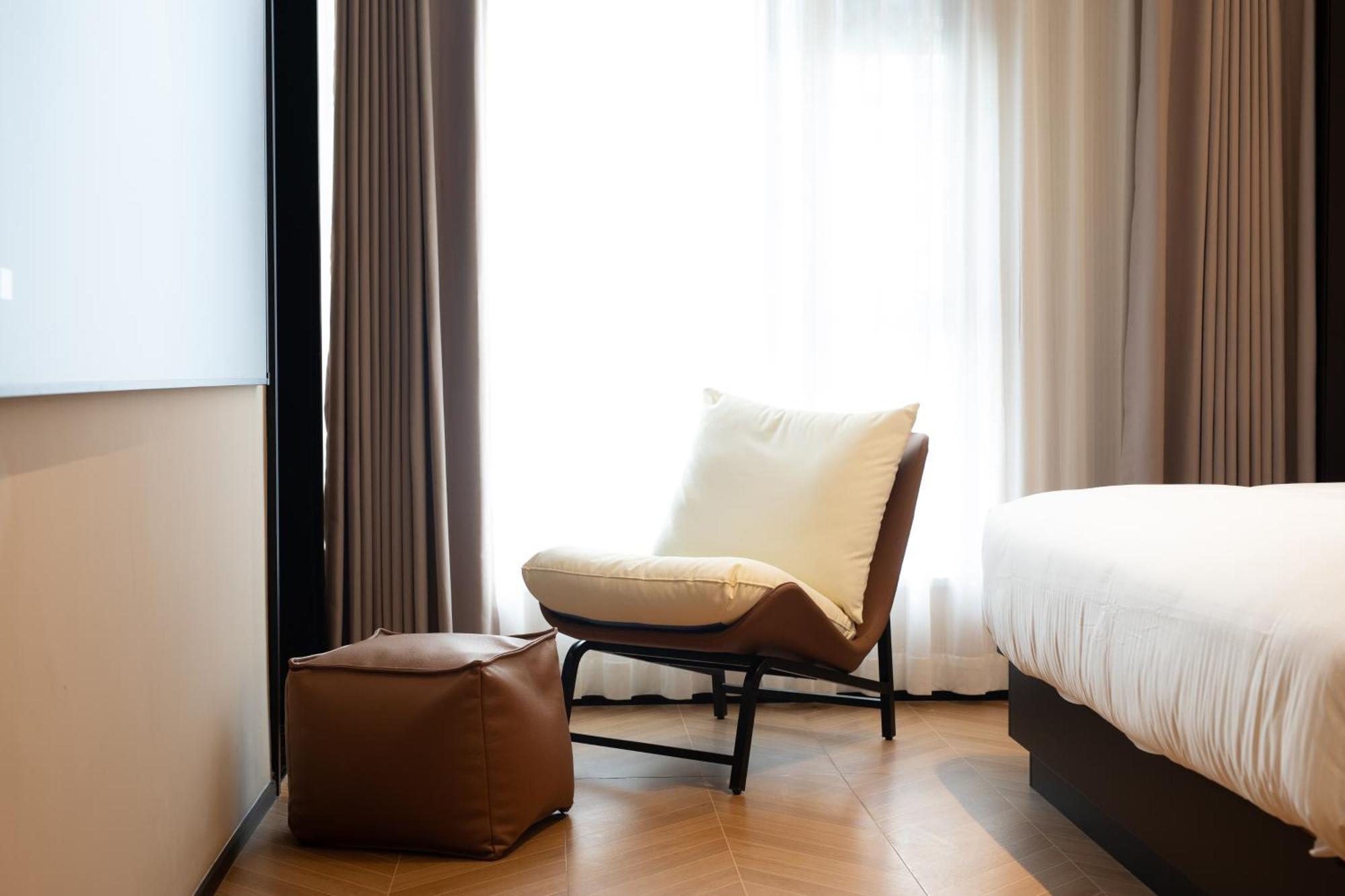 See You Soon At The Ritz Rose Summer Hotel Санья Екстер'єр фото